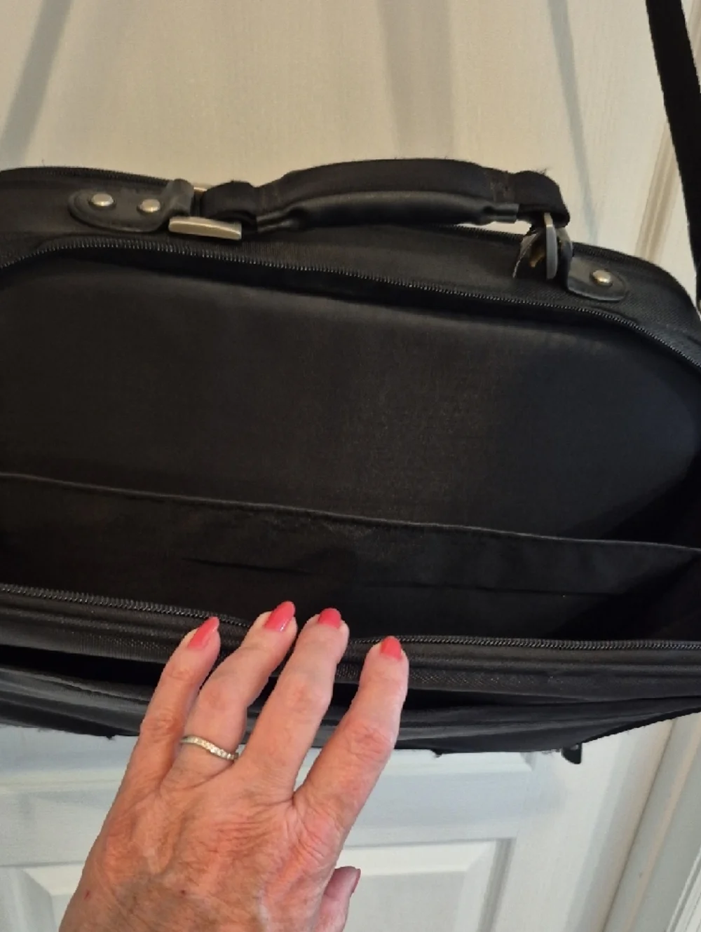 Dell Large Laptop Shoulder Briefcase Bag